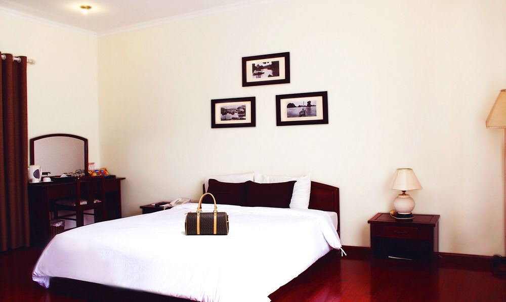 Sai Gon Ha Long Hotel Exterior foto
